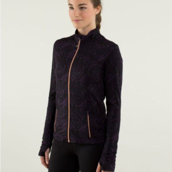 lululemon athletica Jackets & Blazers - LULULEMON FORME JACKET - ZIFANDEL - 6